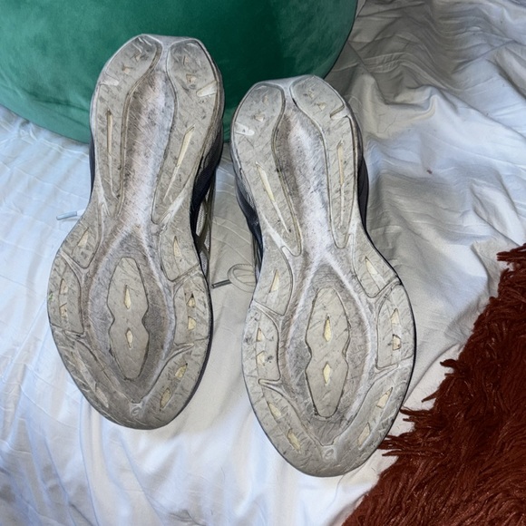 ASICS Novablast - Picture 7 of 7